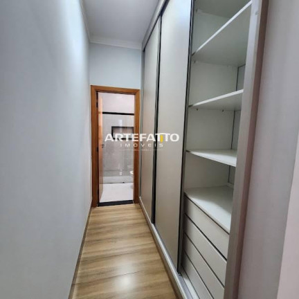 Imagem Casa com 3 Quartos à Venda, 140 m²