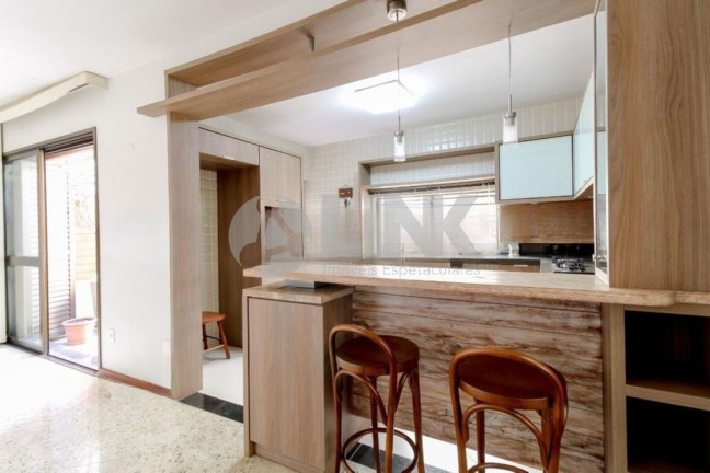 Imagem Casa com 3 Quartos à Venda, 280 m² em Chácara Das Pedras - Porto Alegre