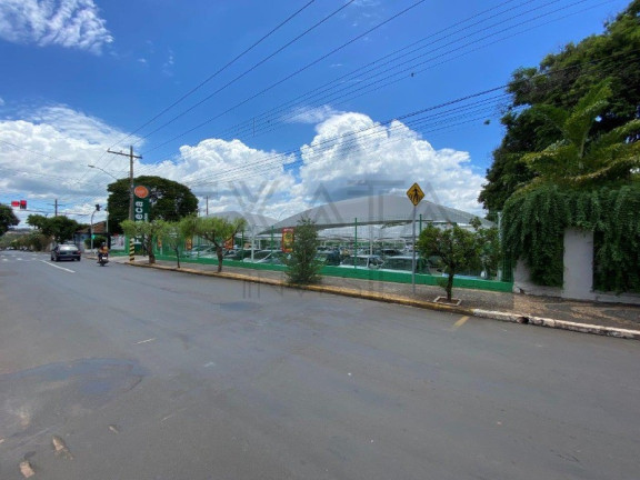 Imóvel à Venda, 4.400 m² em Centro - Porto Ferreira