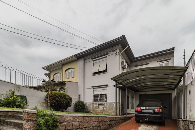 Casa com 3 Quartos à Venda, 200 m² em Santana - Porto Alegre