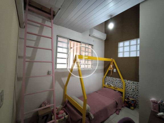 Imagem Casa de Condomínio com 4 Quartos à Venda, 200 m² em Condomínio Amin Camargo - Goiânia