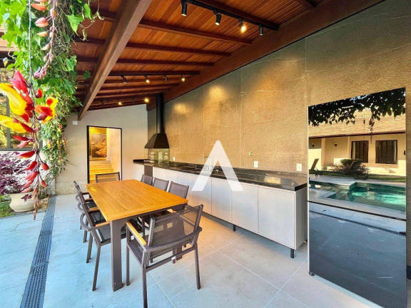 Imagem Casa com 5 Quartos à Venda, 498 m² em Comary - Teresópolis Imagem Casa com 5 Quartos à Venda, 498 m² em Comary - Teresópolis