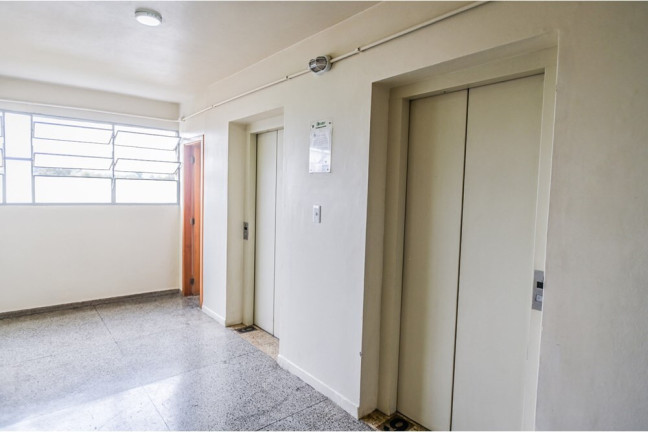 Imagem Apartamento com 2 Quartos à Venda, 55 m² em Petrópolis - Porto Alegre