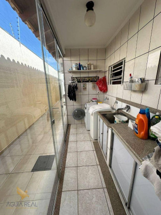 Imagem Casa com 4 Quartos à Venda, 258 m² em Monte Carlo - Campo Grande Imagem Casa com 4 Quartos à Venda, 258 m² em Monte Carlo - Campo Grande