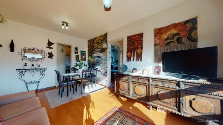 Imagem Imóvel com 2 Quartos à Venda, 78 m² em Cristal - Porto Alegre Imagem Imóvel com 2 Quartos à Venda, 78 m² em Cristal - Porto Alegre