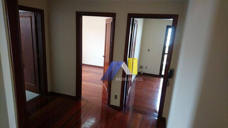 Imagem Apartamento com 3 Quartos à Venda, 131 m² em Centro - Pouso Alegre Imagem Apartamento com 3 Quartos à Venda, 131 m² em Centro - Pouso Alegre