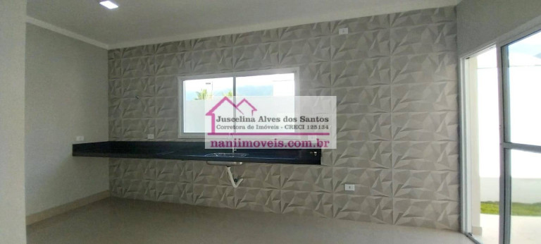 Imagem Casa com 3 Quartos à Venda, 250 m² em Massaguaçu - Caraguatatuba