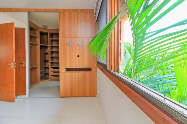 Imagem Casa de Condomínio com 3 Quartos à Venda, 138 m² em Ipanema - Porto Alegre