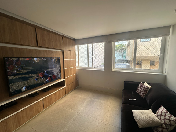 Imagem Imóvel com 2 Quartos à Venda, 85 m² em Leblon - Rio De Janeiro Imagem Imóvel com 2 Quartos à Venda, 85 m² em Leblon - Rio De Janeiro
