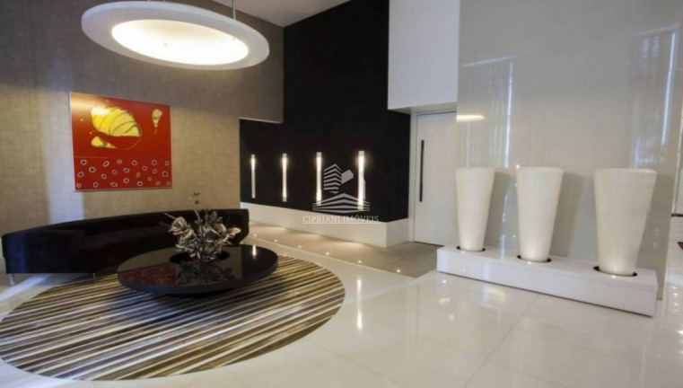 Imagem Apartamento com 3 Quartos para Alugar, 133 m² em Centro - Balneário Camboriú