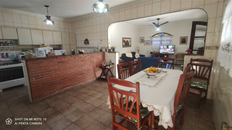 Imagem Casa com 4 Quartos à Venda, 264 m² em Balneario Florida - Praia Grande Imagem Casa com 4 Quartos à Venda, 264 m² em Balneario Florida - Praia Grande
