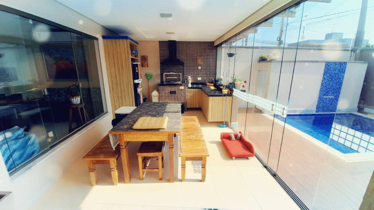 Imagem Casa com 3 Quartos à Venda, 127 m² em Estancia São Jose - Peruíbe