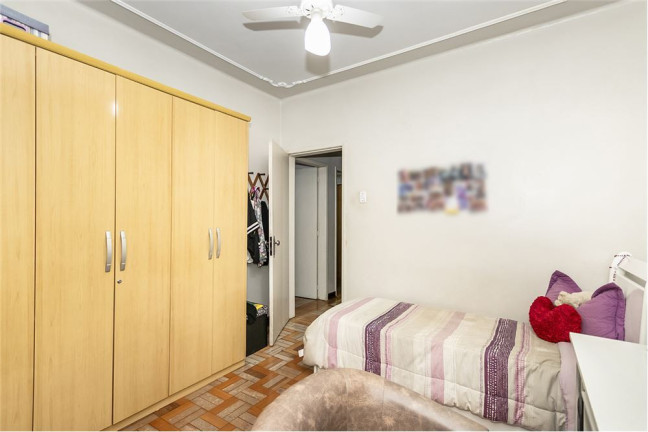 Imagem Imóvel com 3 Quartos à Venda, em Menino Deus - Porto Alegre Imagem Imóvel com 3 Quartos à Venda, em Menino Deus - Porto Alegre
