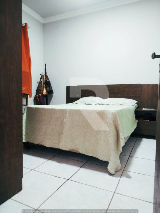 Imagem Apartamento com 2 Quartos à Venda, 120 m²