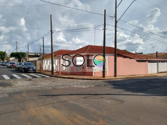 Casa com 3 Quartos à Venda, 262 m² em Centro - Araraquara