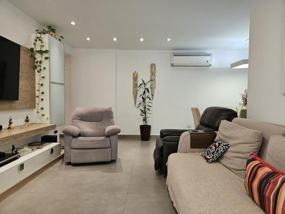 Imagem Apartamento com 4 Quartos à Venda, 150 m² em Icaraí - Niterói