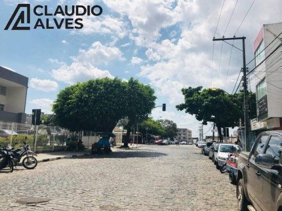 Imagem Terreno à Venda, 2 m² em Centro - Feira De Santana Imagem Terreno à Venda, 2 m² em Centro - Feira De Santana
