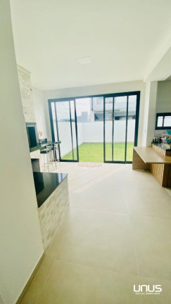 Imagem Casa de Condomínio com 3 Quartos à Venda, 186 m² em Deltaville - Biguaçu