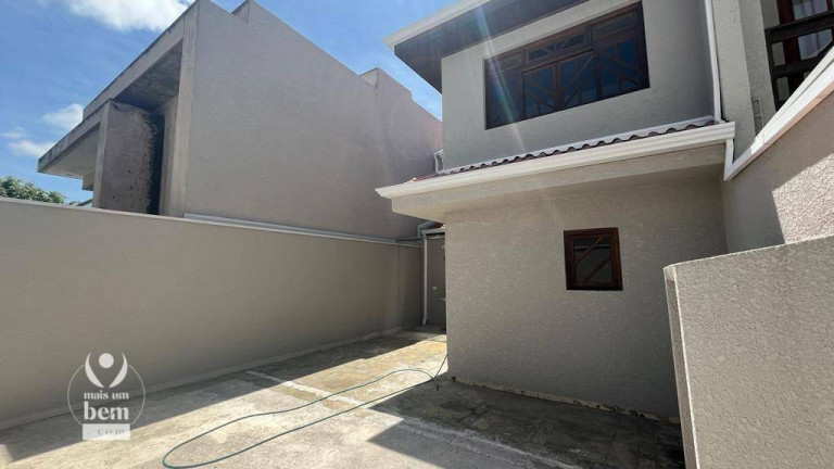 Imagem Sobrado com 5 Quartos à Venda, 254 m² em Atuba - Curitiba Imagem Sobrado com 5 Quartos à Venda, 254 m² em Atuba - Curitiba