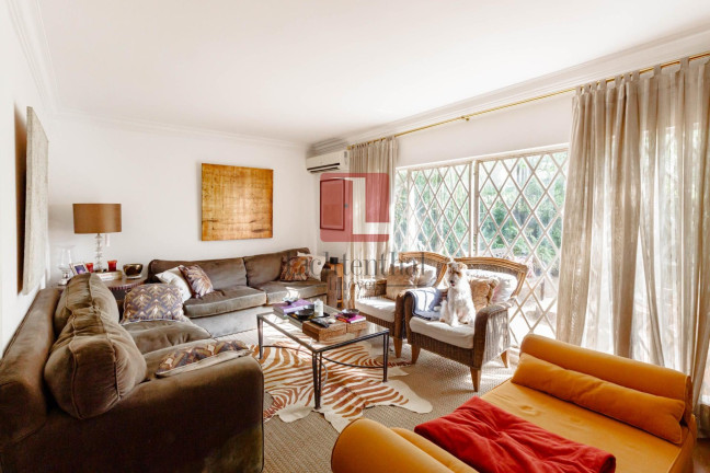 Imagem Casa com 3 Quartos à Venda, 220 m² em Jardim Paulistano - São Paulo Imagem Casa com 3 Quartos à Venda, 220 m² em Jardim Paulistano - São Paulo
