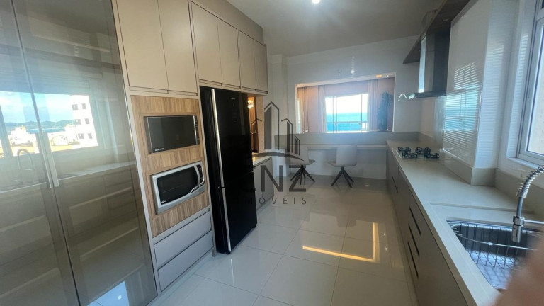 Imagem Apartamento com 4 Quartos à Venda, 268 m² em Meia Praia - Itapema Imagem Apartamento com 4 Quartos à Venda, 268 m² em Meia Praia - Itapema
