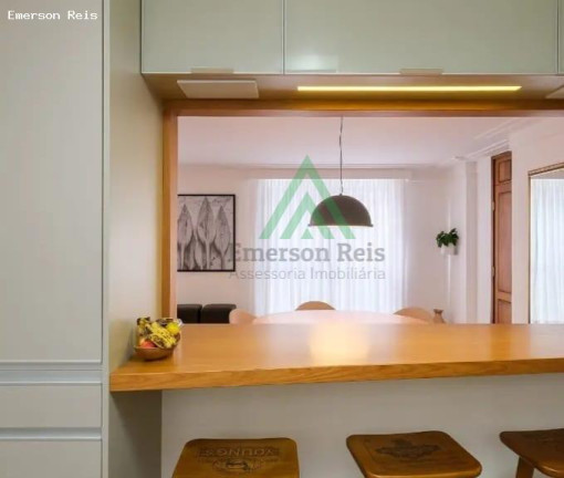 Imagem Casa com 4 Quartos à Venda, 180 m² em Santa Cecília - São Paulo