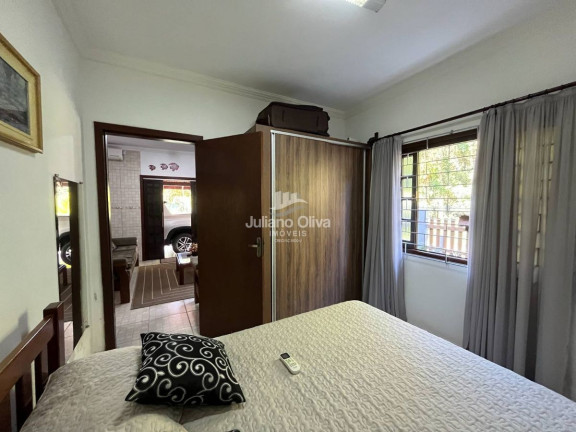 Imagem Sobrado com 5 Quartos à Venda, 258 m² em Barra Do Sai - Itapoá Imagem Sobrado com 5 Quartos à Venda, 258 m² em Barra Do Sai - Itapoá