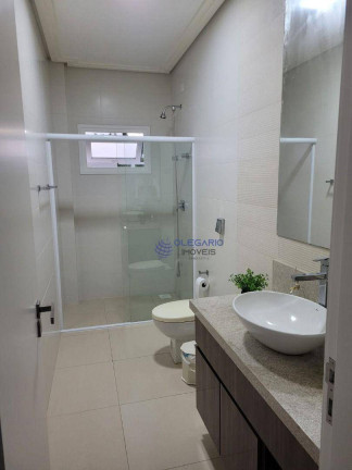 Imagem Sobrado com 3 Quartos à Venda, 280 m² em Centro - Penha Imagem Sobrado com 3 Quartos à Venda, 280 m² em Centro - Penha