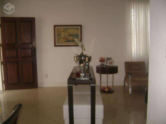Imagem Casa com 6 Quartos à Venda, 376 m² em Jardim Apipema - Salvador