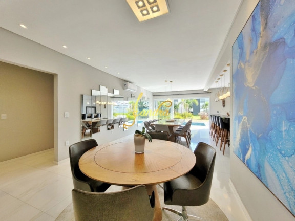 Imagem Casa de Condomínio com 4 Quartos à Venda, 210 m² em Centro - Xangri-la