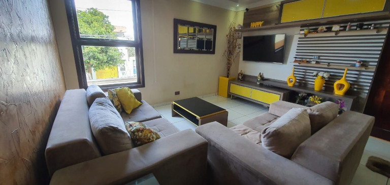 Casa com 3 Quartos à Venda, 180 m² em Vila Do Americano - Ferraz De Vasconcelos