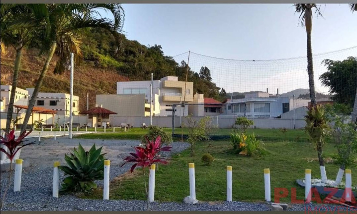 Imagem Casa de Condomínio com 2 Quartos à Venda, 55 m² em Ariribá - Balneário Camboriú