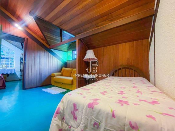 Imagem Casa com 5 Quartos à Venda, 196 m² em Carlos Guinle - Teresópolis Imagem Casa com 5 Quartos à Venda, 196 m² em Carlos Guinle - Teresópolis