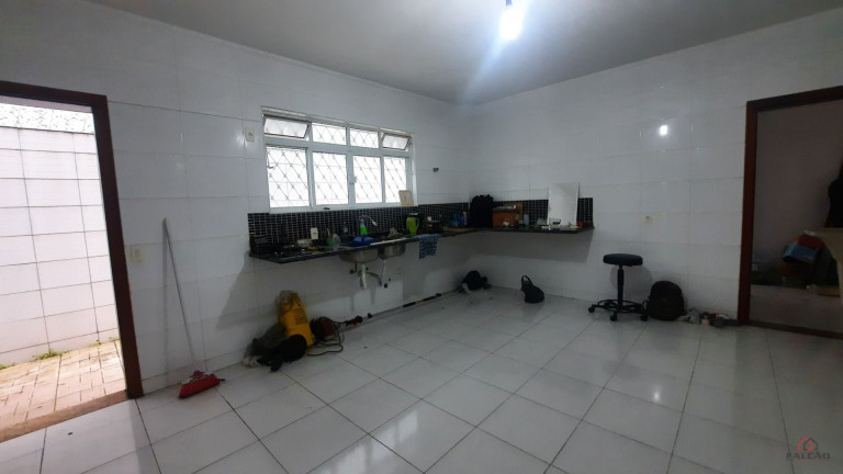 Imagem Sobrado com 4 Quartos à Venda ou Locação, 460 m² em Campo Grande - Santos Imagem Sobrado com 4 Quartos à Venda ou Locação, 460 m² em Campo Grande - Santos