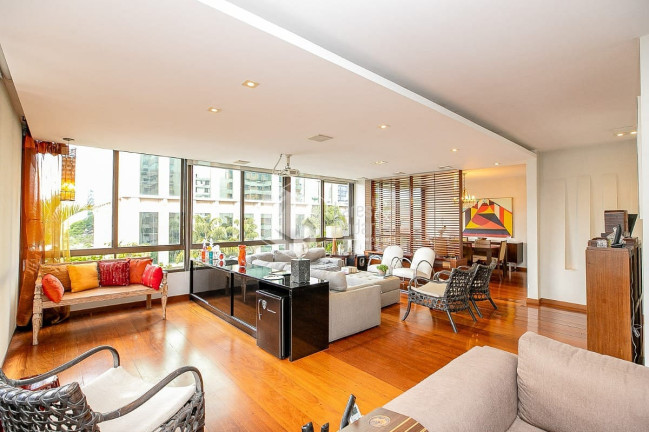 Imagem Apartamento com 3 Quartos à Venda, 225 m² em Itaim Bibi - São Paulo Imagem Apartamento com 3 Quartos à Venda, 225 m² em Itaim Bibi - São Paulo