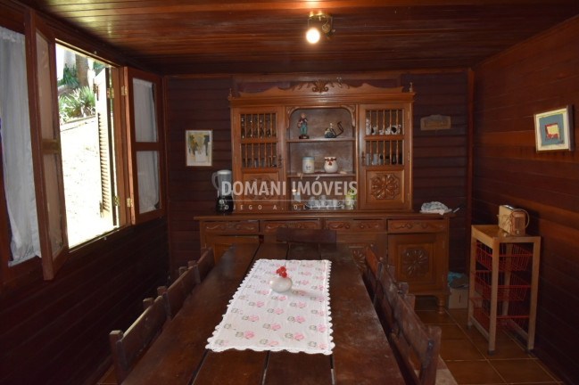Imagem Casa com 4 Quartos à Venda, 170 m² em Região Do Vale Encantado - Campos Do Jordão
