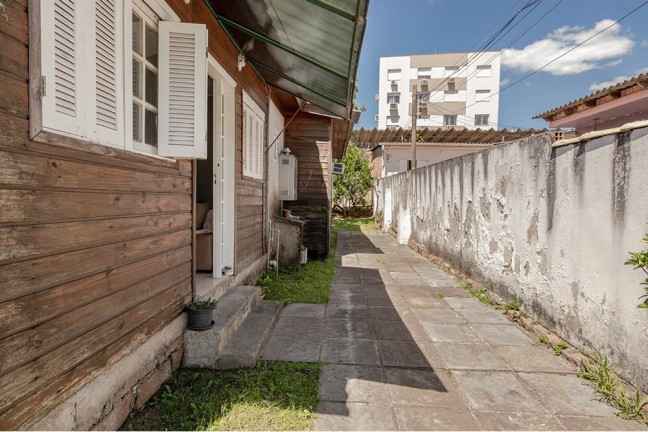Imagem Terreno à Venda, 666 m² em Partenon - Porto Alegre Imagem Terreno à Venda, 666 m² em Partenon - Porto Alegre