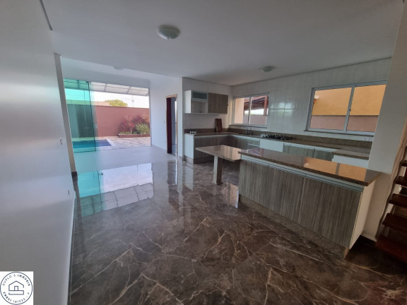 Imagem Casa com 4 Quartos à Venda, 250 m² em Bougainvillee Iv - Peruibe Imagem Casa com 4 Quartos à Venda, 250 m² em Bougainvillee Iv - Peruibe