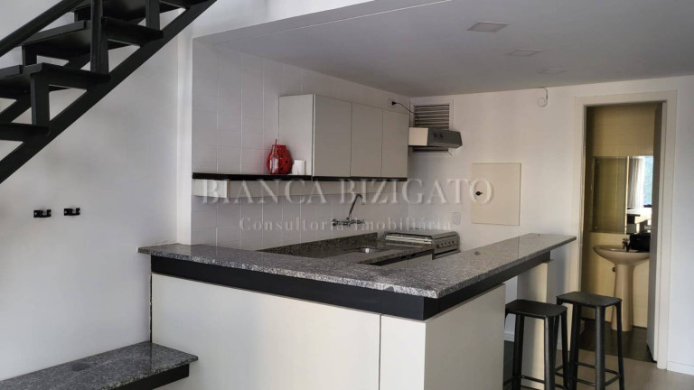 Imagem Apartamento com 1 Quarto à Venda, 47 m² em Centro - Curitiba Imagem Apartamento com 1 Quarto à Venda, 47 m² em Centro - Curitiba
