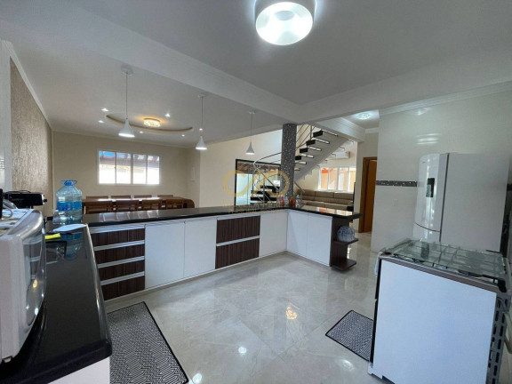 Imagem Casa com 5 Quartos à Venda, 262 m² em Flórida - Praia Grande Imagem Casa com 5 Quartos à Venda, 262 m² em Flórida - Praia Grande