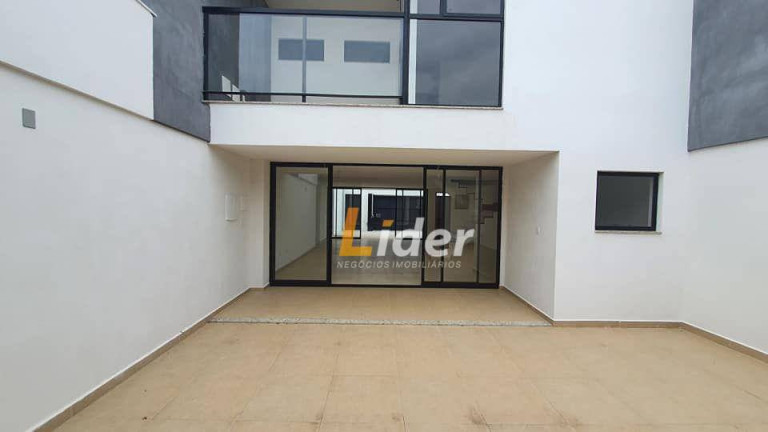 Imagem Casa com 3 Quartos à Venda, 238 m² em Aeroporto - Juiz De Fora Imagem Casa com 3 Quartos à Venda, 238 m² em Aeroporto - Juiz De Fora