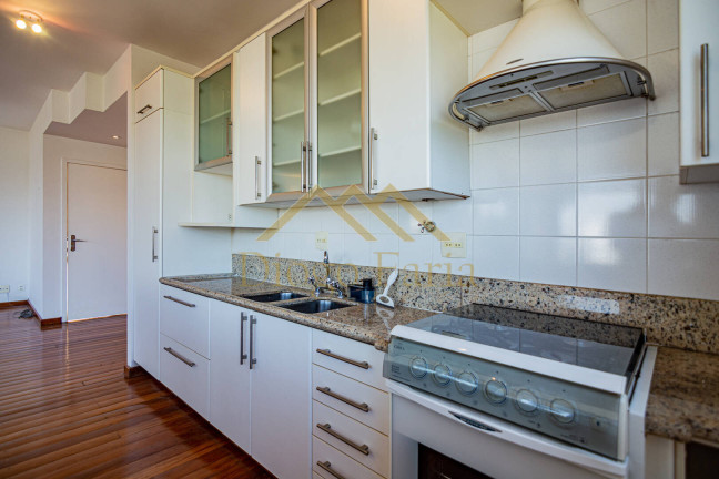 Imagem Casa de Condomínio com 3 Quartos à Venda, 211 m² em Pinheiros - São Paulo Imagem Casa de Condomínio com 3 Quartos à Venda, 211 m² em Pinheiros - São Paulo