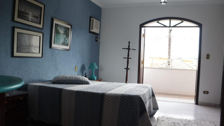 Imagem Casa com 3 Quartos à Venda, 349 m² em São Jorge - Santos Imagem Casa com 3 Quartos à Venda, 349 m² em São Jorge - Santos