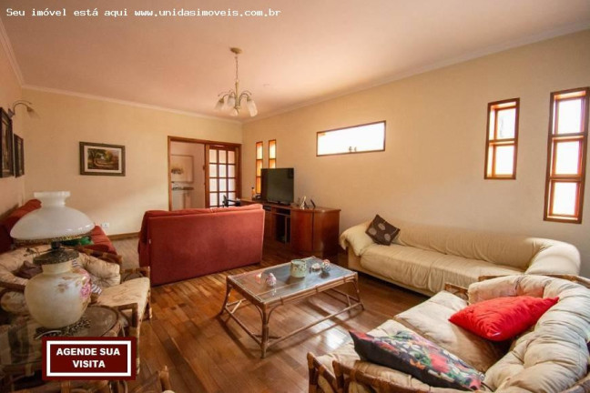 Casa com 3 Quartos à Venda, 288 m² em Interlagos - São Paulo