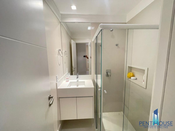 Imagem Apartamento com 3 Quartos à Venda, 117 m² em Centro - Balneário Camboriú Imagem Apartamento com 3 Quartos à Venda, 117 m² em Centro - Balneário Camboriú