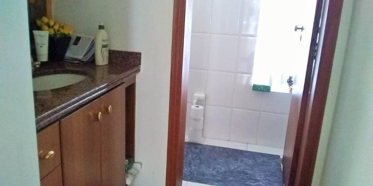 Imagem Sobrado com 6 Quartos à Venda, 426 m² em Jardim Residencial Suzano - Suzano Imagem Sobrado com 6 Quartos à Venda, 426 m² em Jardim Residencial Suzano - Suzano