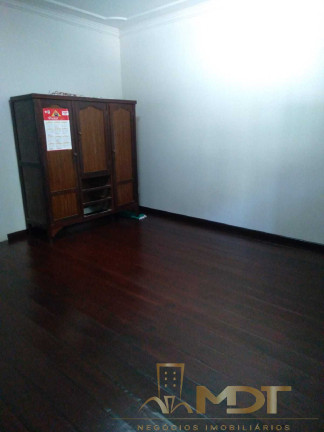 Imagem Casa com 2 Quartos à Venda, 110 m² em Saraiva - Betim