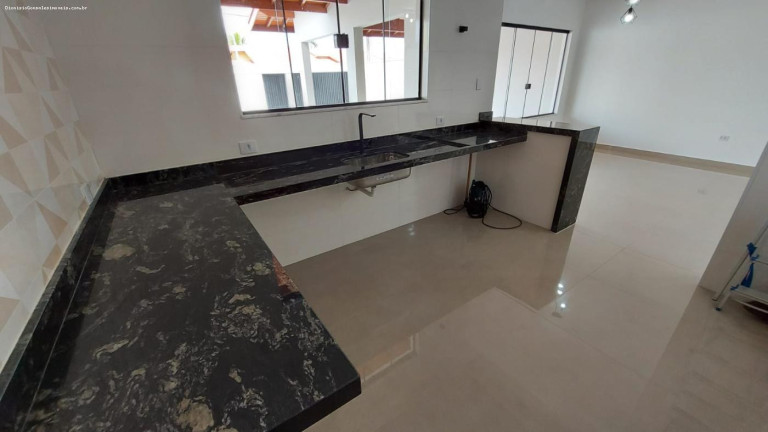 Imagem Casa com 3 Quartos à Venda, 130 m² em Balneário Oásis - Peruíbe Imagem Casa com 3 Quartos à Venda, 130 m² em Balneário Oásis - Peruíbe
