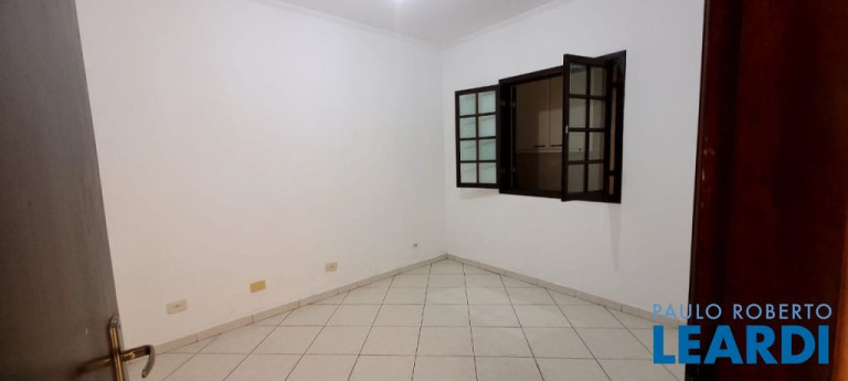 Imagem Sobrado com 6 Quartos à Venda, 308 m² em Vila Tibiriçá - Santo André Imagem Sobrado com 6 Quartos à Venda, 308 m² em Vila Tibiriçá - Santo André