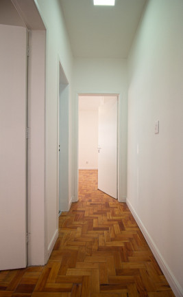 Imagem Imóvel com 2 Quartos à Venda, em Cidade Baixa - Porto Alegre Imagem Imóvel com 2 Quartos à Venda, em Cidade Baixa - Porto Alegre